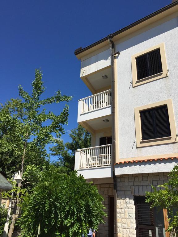 Apartments Papalinna By Moro มาลินสกา ภายนอก รูปภาพ